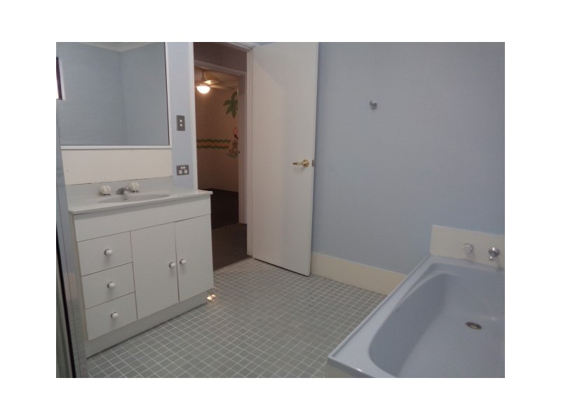 21 Rosmead Avenue, Beechboro WA 6063