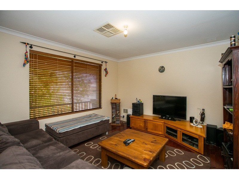 56 Nottingham Gardens, Ballajura WA 6066