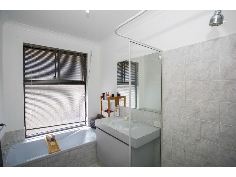 56 Nottingham Gardens, Ballajura WA 6066