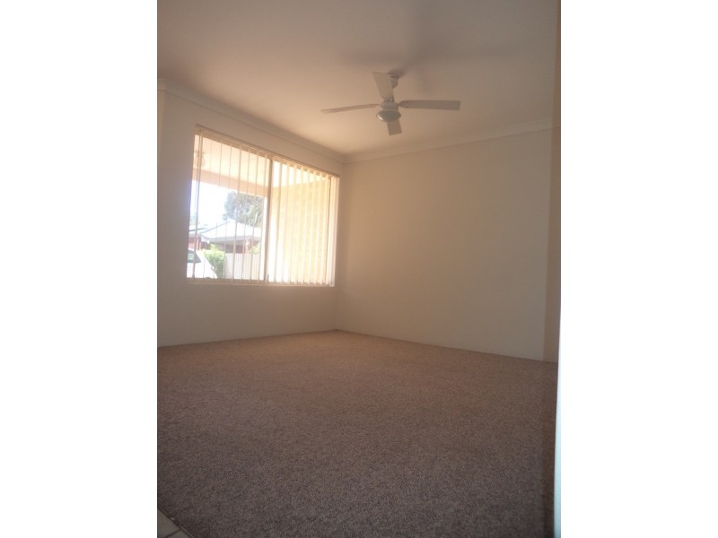 33A Rosmead Avenue, Beechboro WA 6063