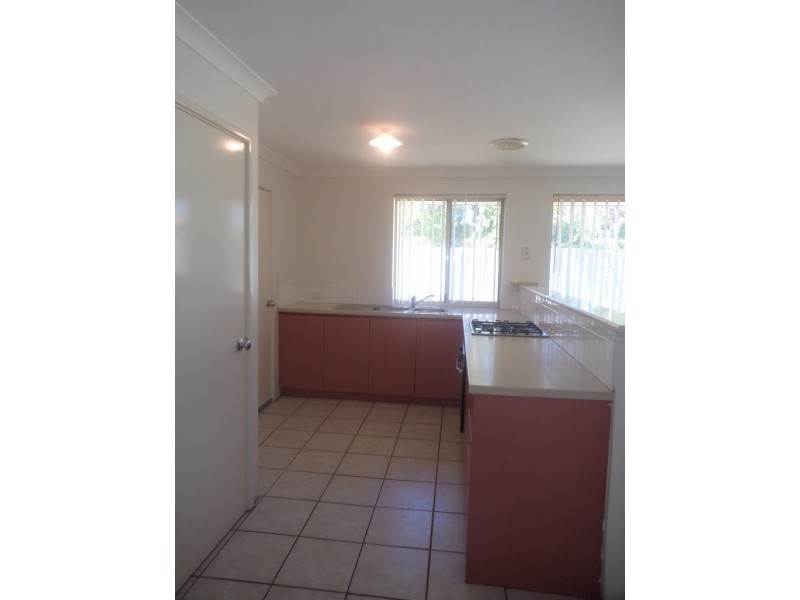 33A Rosmead Avenue, Beechboro WA 6063