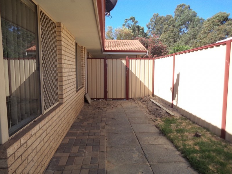 14 Wedgetail Court, Brookdale WA 6112