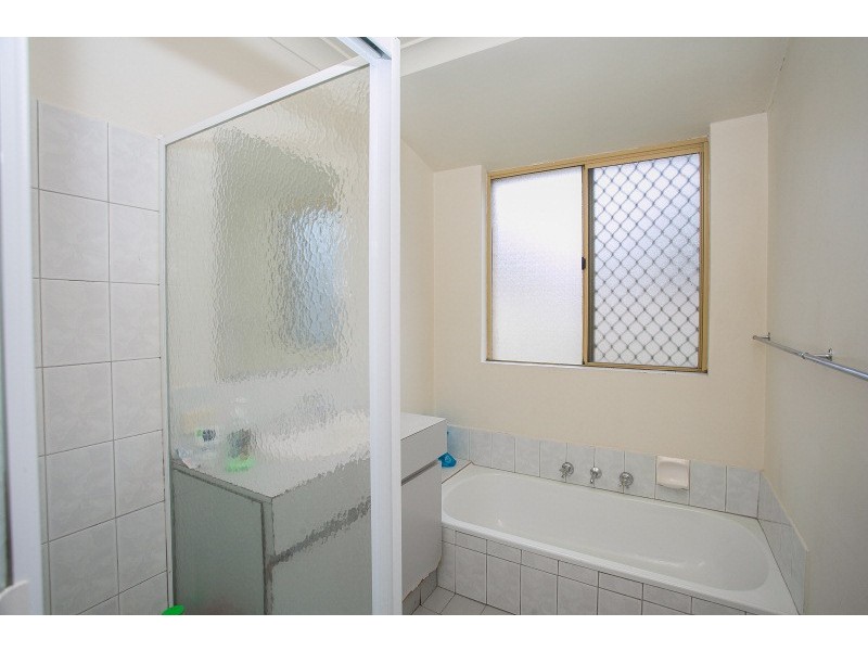2 Jewel Court, Langford WA 6147