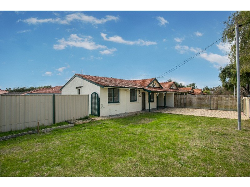 16 Scanlon Way, Lockridge WA 6054