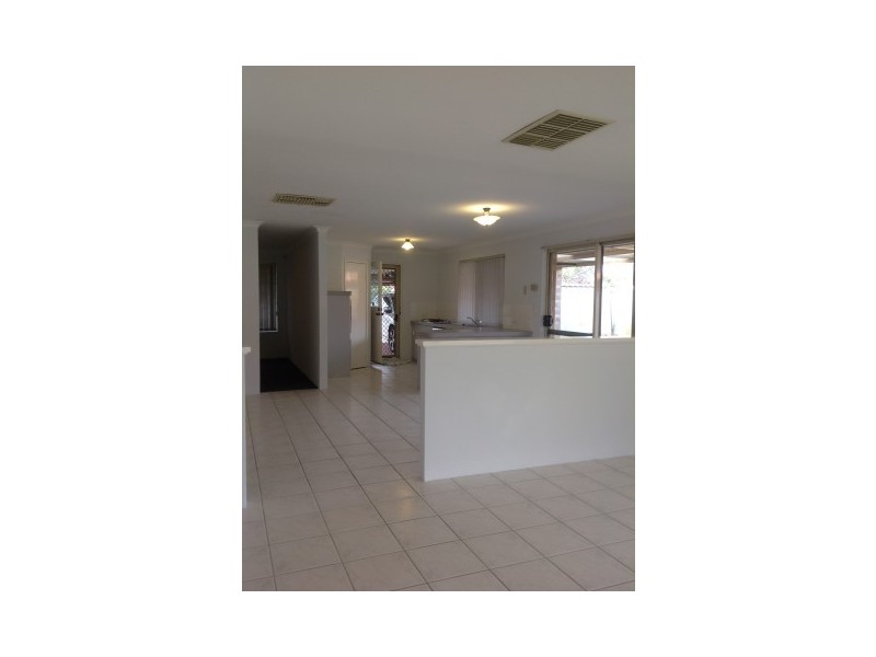 39 Fenchurch Street, Alexander Heights WA 6064