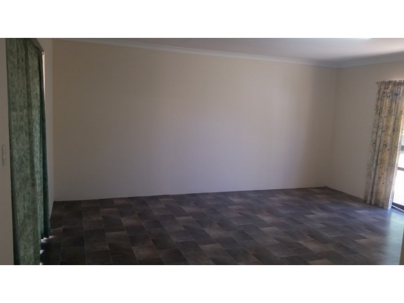 6 Galaxy Court, Alexander Heights WA 6064