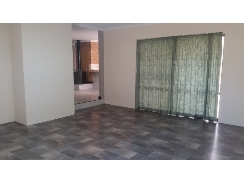 6 Galaxy Court, Alexander Heights WA 6064