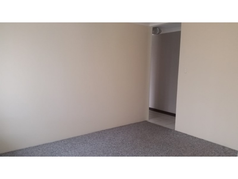 6 Galaxy Court, Alexander Heights WA 6064