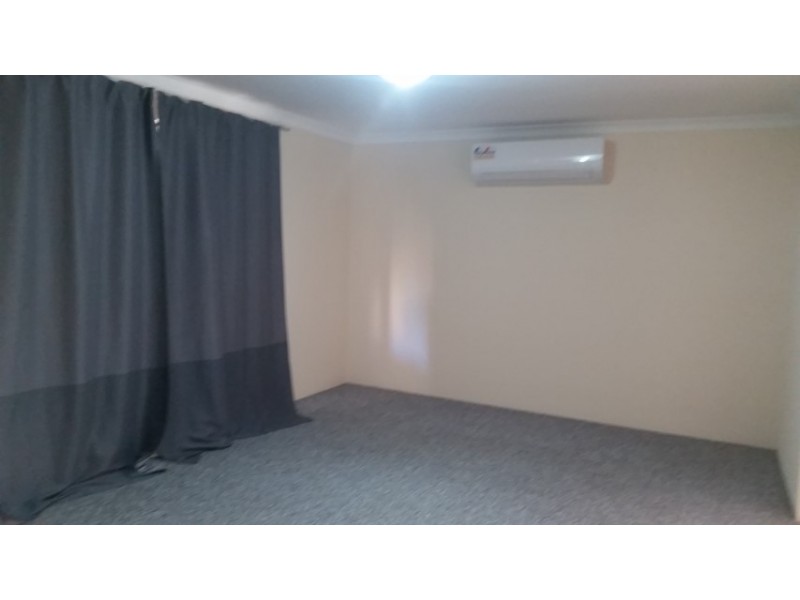 6 Galaxy Court, Alexander Heights WA 6064