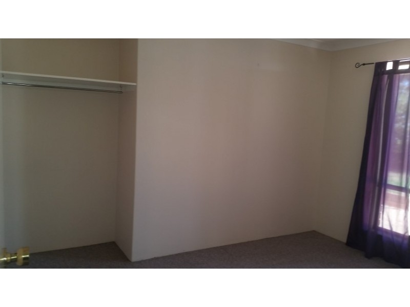 6 Galaxy Court, Alexander Heights WA 6064