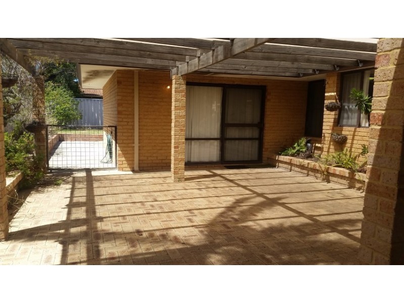 6 Galaxy Court, Alexander Heights WA 6064