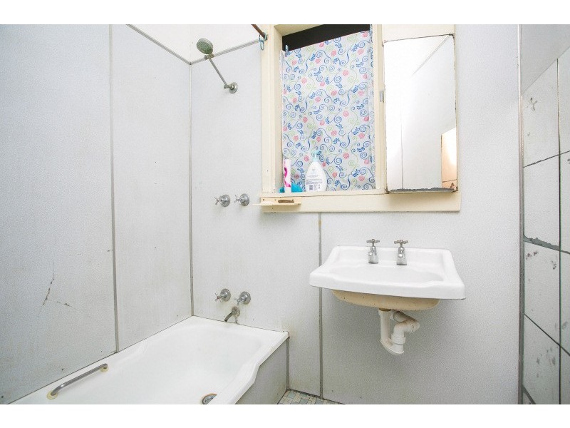 7 Boxley Place, Langford WA 6147