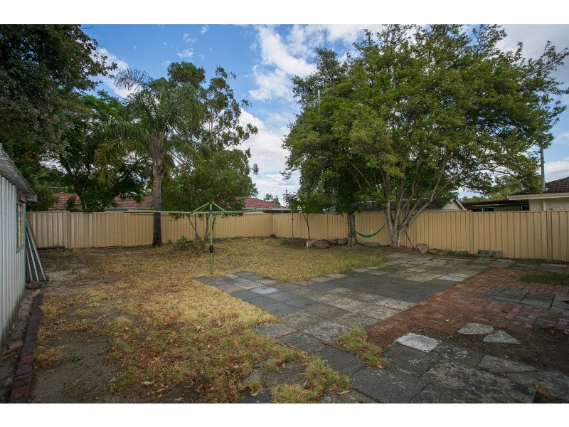 7 Boxley Place, Langford WA 6147