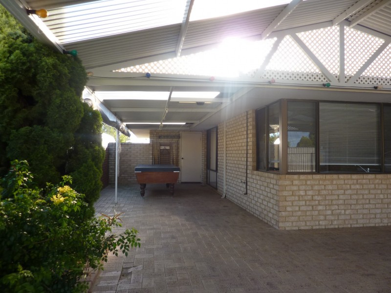 58 Regent Drive, Alexander Heights WA 6064