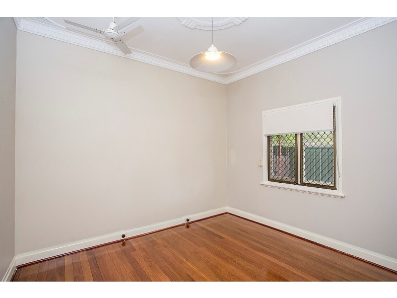 27 Kenilworth Street, Bayswater WA 6053