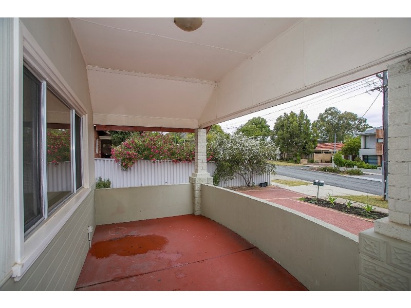 27 Kenilworth Street, Bayswater WA 6053