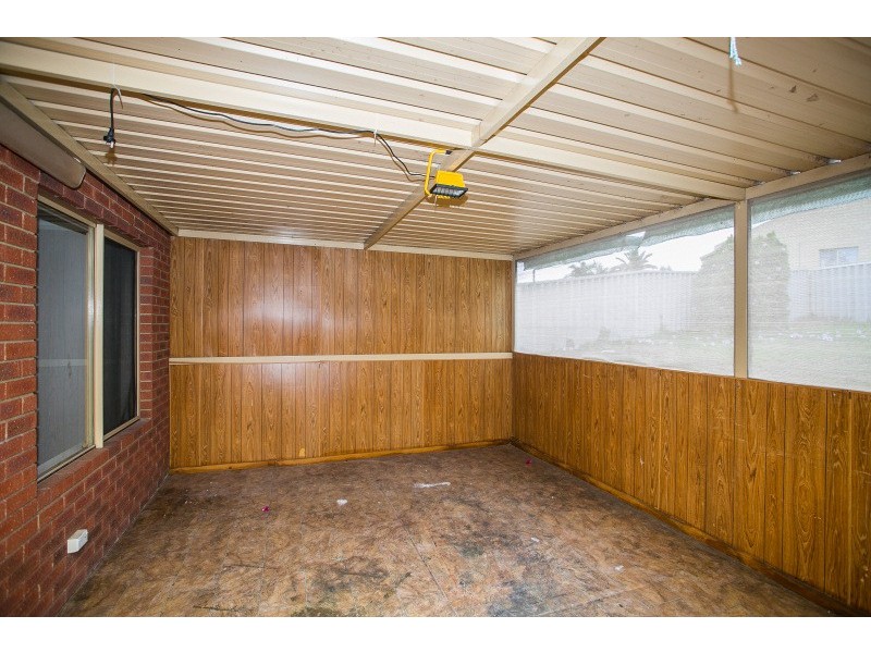 9 Judges Gardens, Leda WA 6170