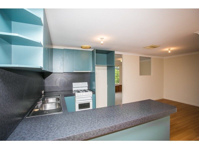 9 Judges Gardens, Leda WA 6170