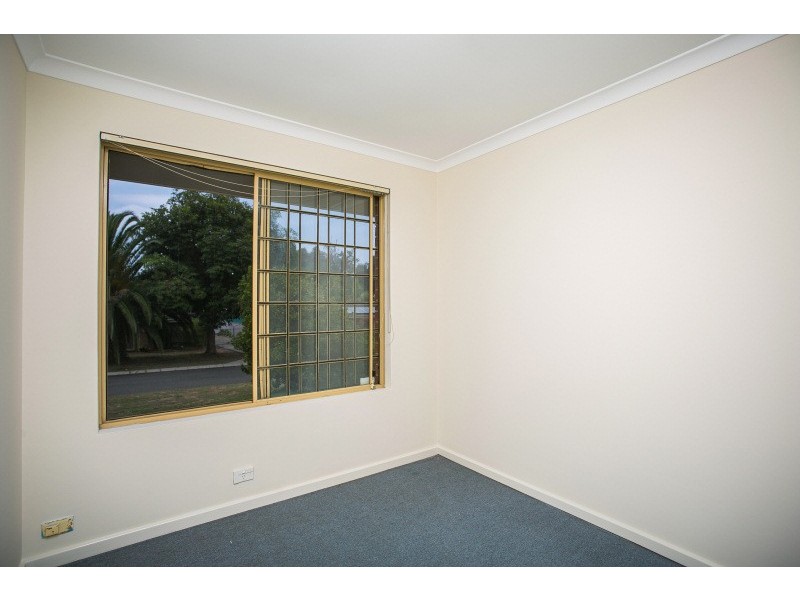 9 Judges Gardens, Leda WA 6170