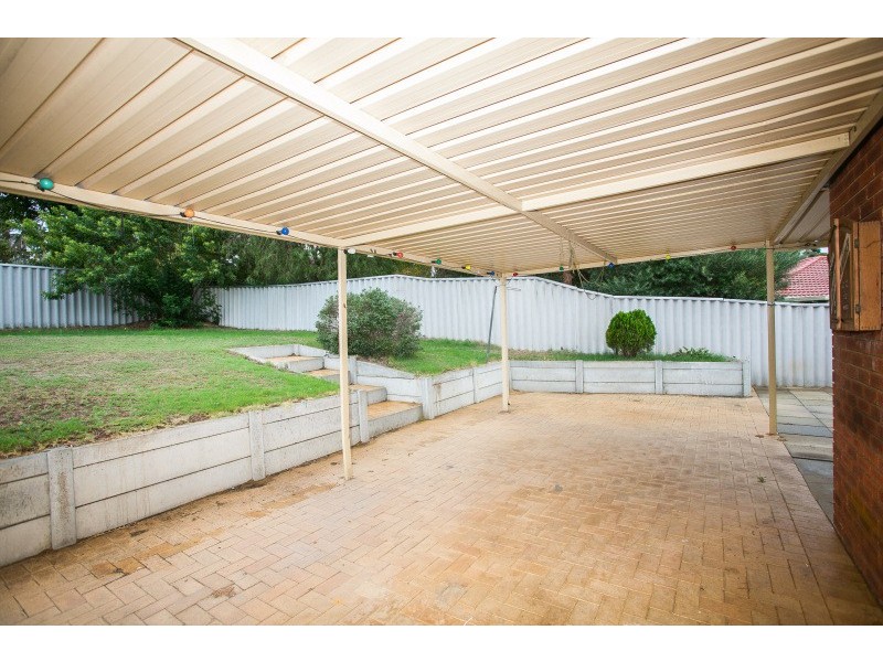 9 Judges Gardens, Leda WA 6170