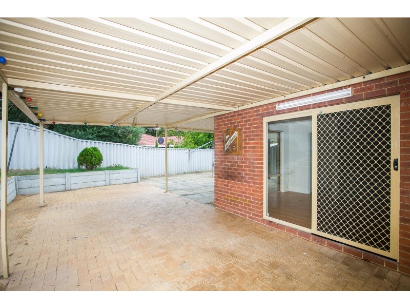 9 Judges Gardens, Leda WA 6170
