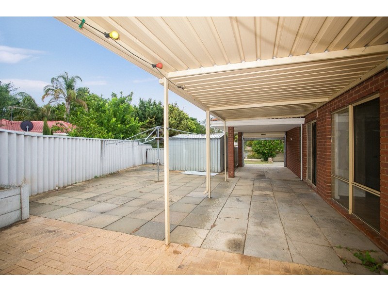 9 Judges Gardens, Leda WA 6170