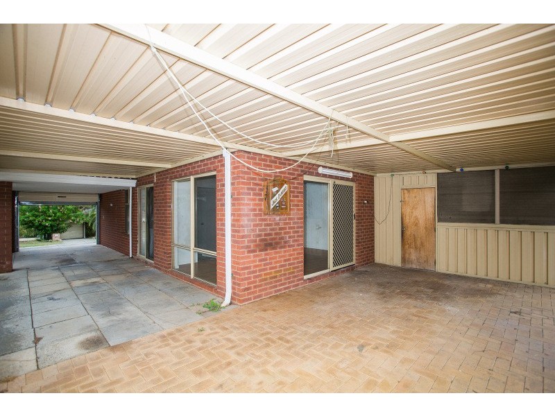 9 Judges Gardens, Leda WA 6170