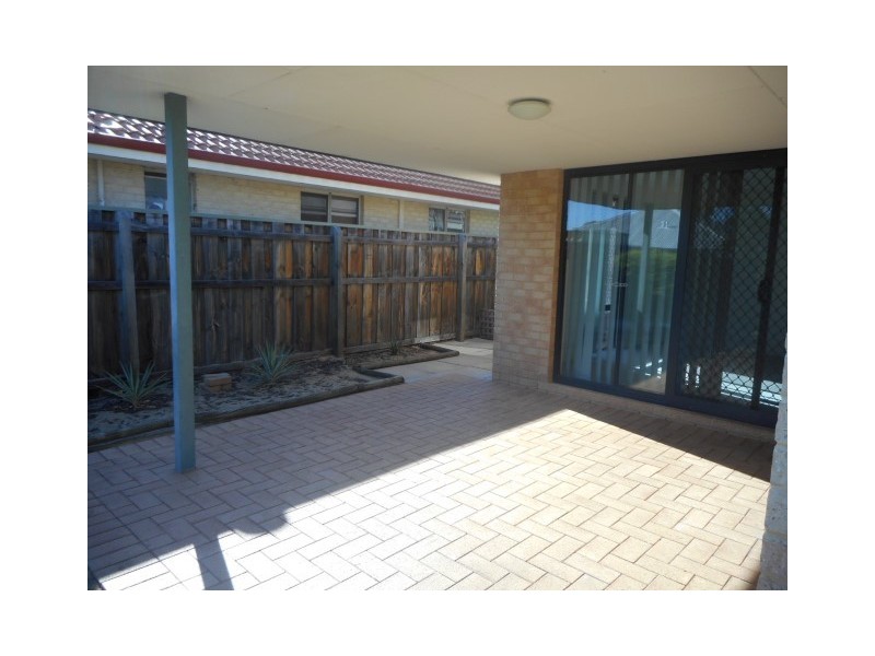 15 Larrawa Circle, Ellenbrook WA 6069