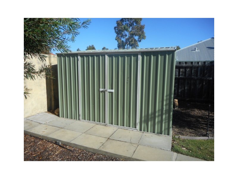 15 Larrawa Circle, Ellenbrook WA 6069