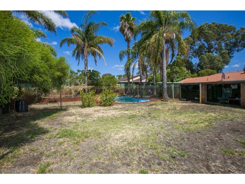 5 Carstairs Court, Beechboro WA 6063