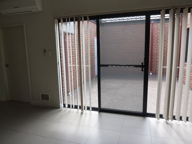 4 Bowtell Way, Darch WA 6065