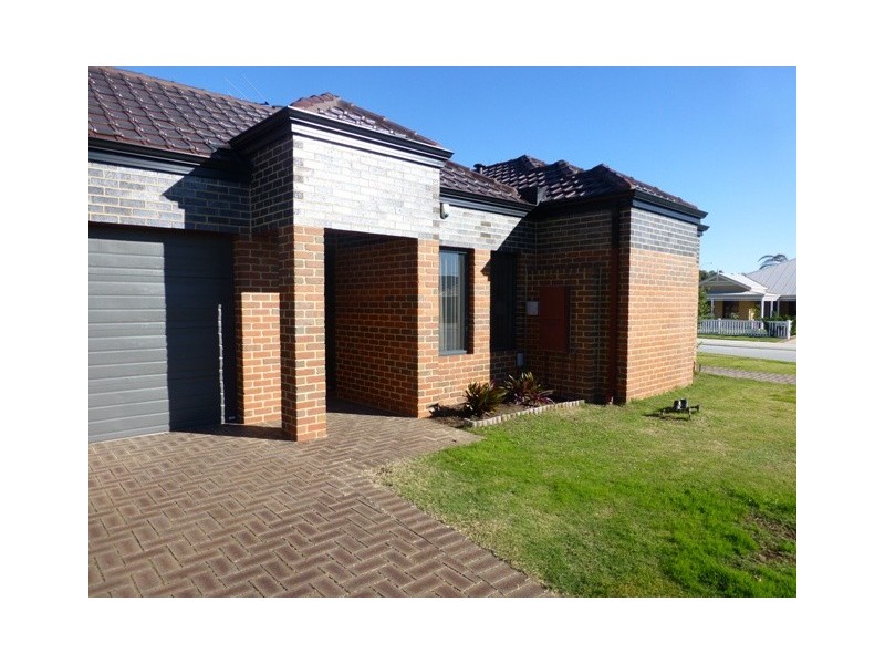 4 Bowtell Way, Darch WA 6065