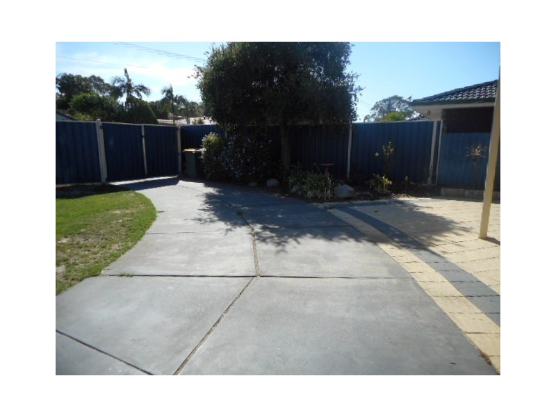 17A Faulkner Way, Eden Hill WA 6054