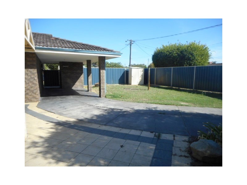 17A Faulkner Way, Eden Hill WA 6054