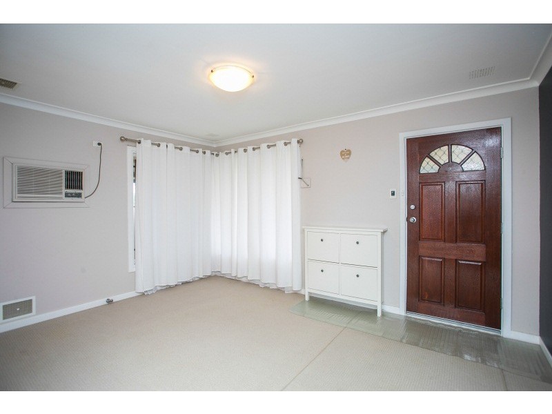 20 Winterton Way, Girrawheen WA 6064