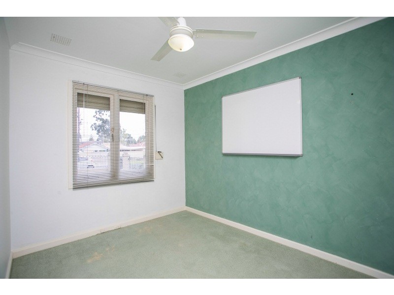 20 Winterton Way, Girrawheen WA 6064