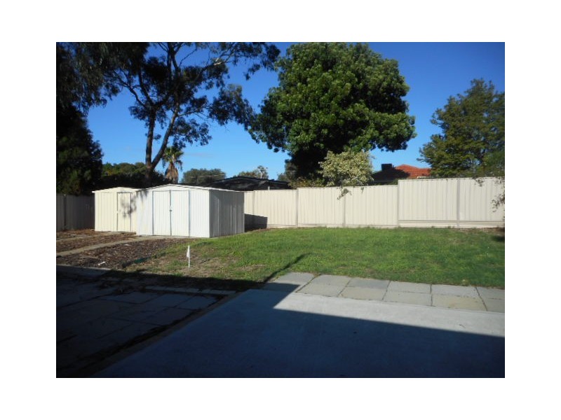 20 Winterton Way, Girrawheen WA 6064