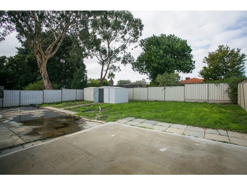 20 Winterton Way, Girrawheen WA 6064