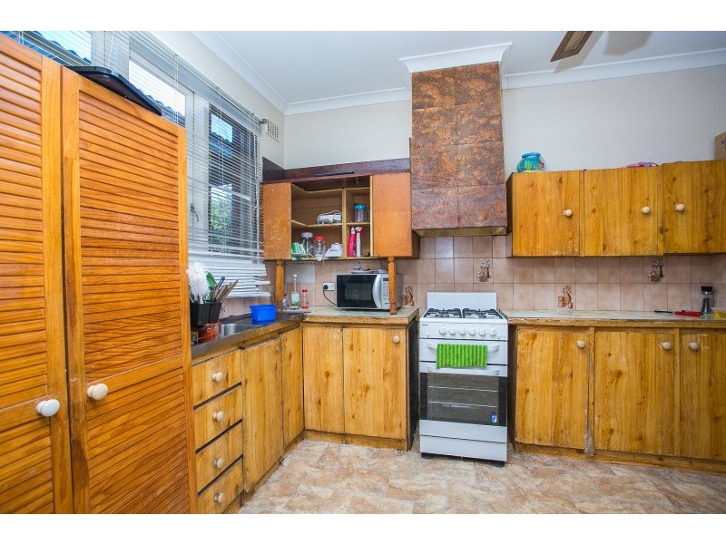 7 Letsom Way, Langford WA 6147