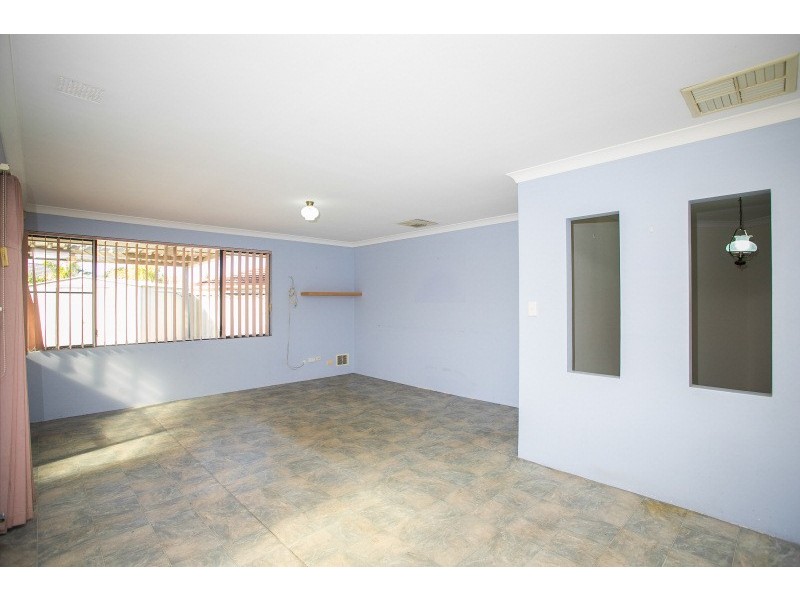 4 Romsey Grove, Kiara WA 6054