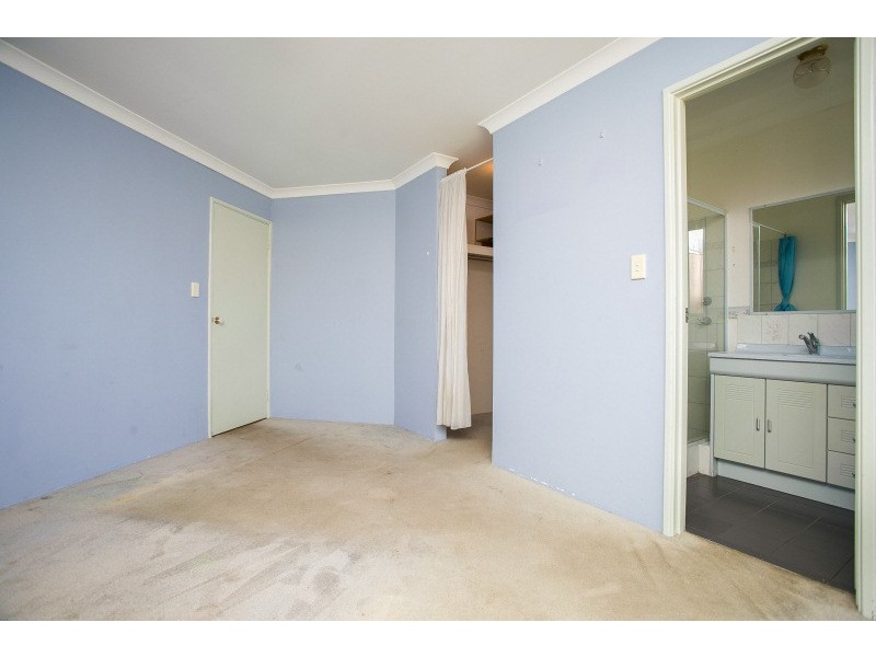 4 Romsey Grove, Kiara WA 6054