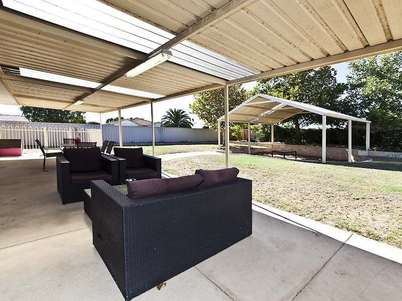 1 Muir Close, Waikiki WA 6169