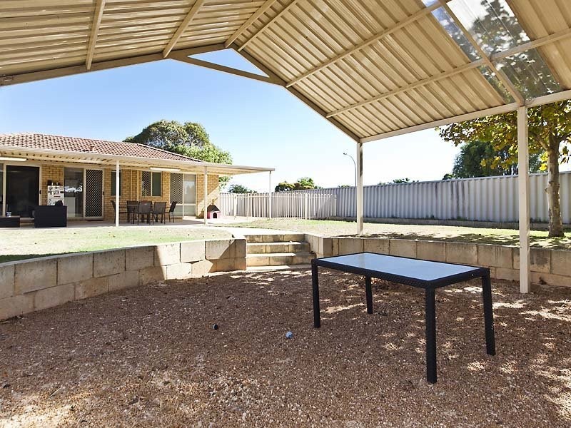 1 Muir Close, Waikiki WA 6169