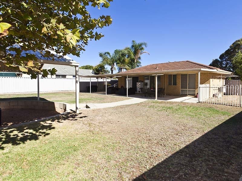 1 Muir Close, Waikiki WA 6169