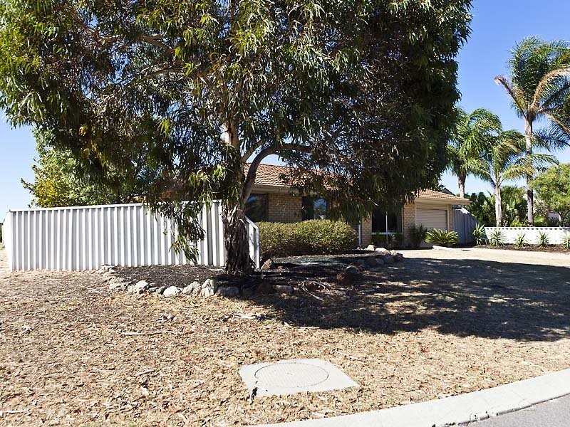 1 Muir Close, Waikiki WA 6169
