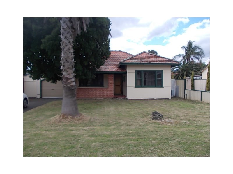 28 Redcliffe Street, East Cannington WA 6107