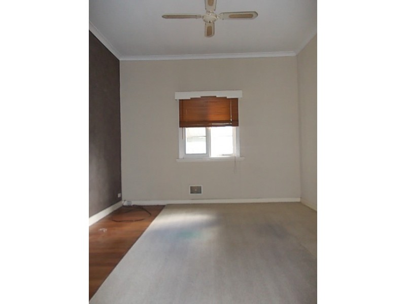 28 Redcliffe Street, East Cannington WA 6107