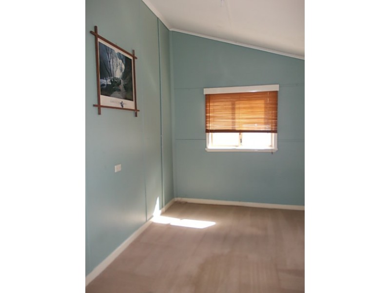 28 Redcliffe Street, East Cannington WA 6107