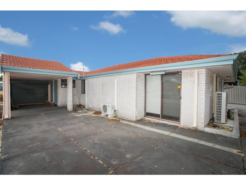 4 Hull Way, Beechboro WA 6063