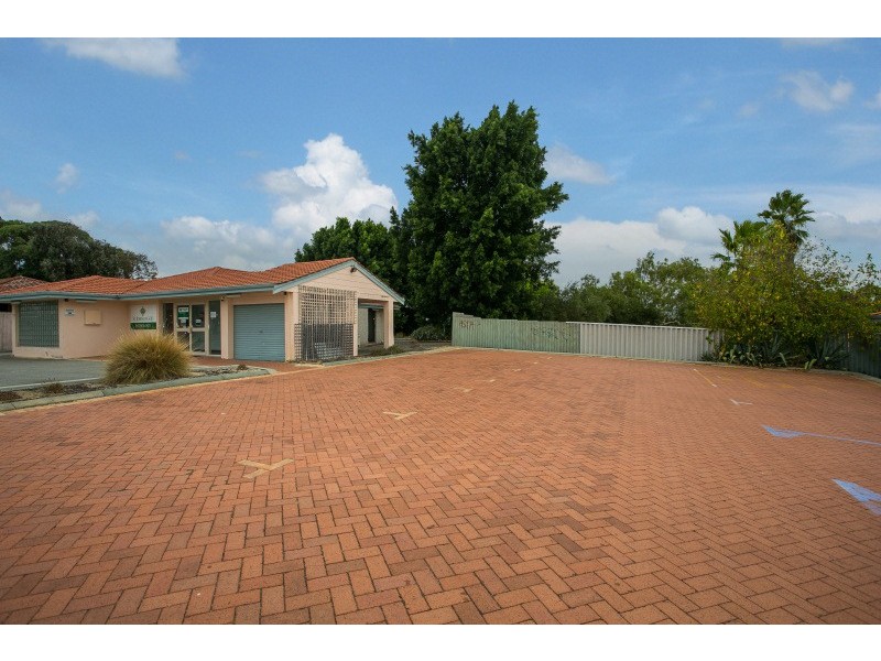4 Hull Way, Beechboro WA 6063